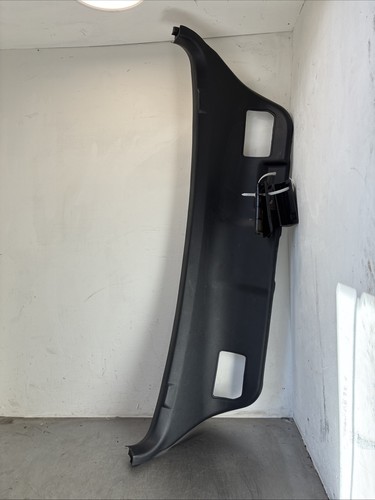 Mazda 323f tailgate trim - mazda,
